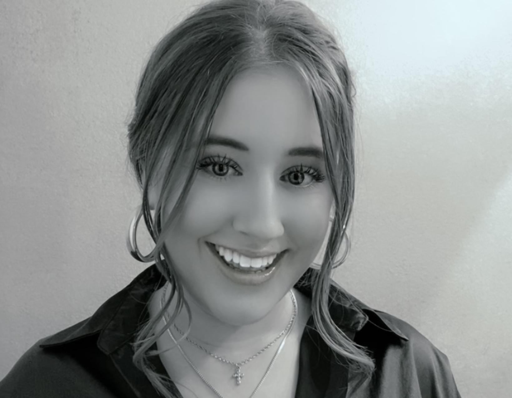 Caitlin Elizabeth Headshot